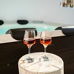 דירה Sunlight Ornos Suites, Private Hot Tub *