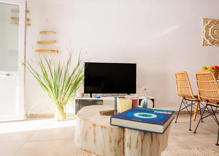 Sunlight Ornos Suites, Private Hot Tub * Mykonos Town