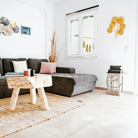 Sunlight Ornos Suites, Private Hot Tub Apartman