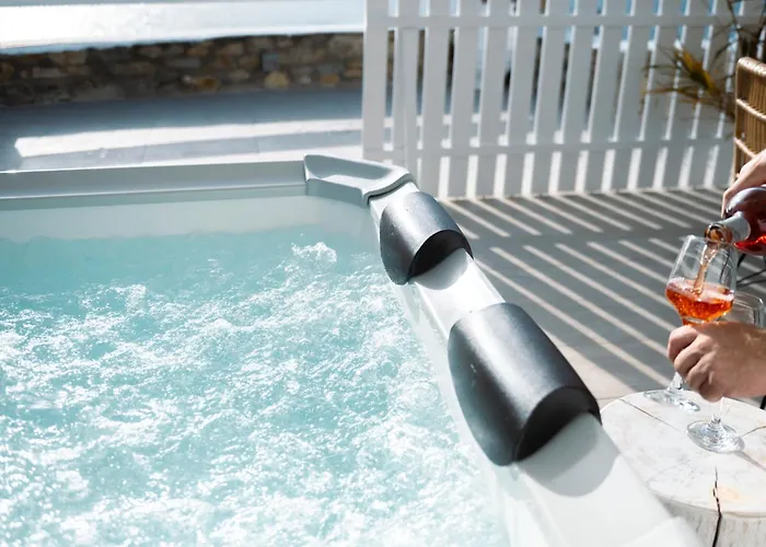 Sunlight Ornos Suites, Private Hot Tub Daire *