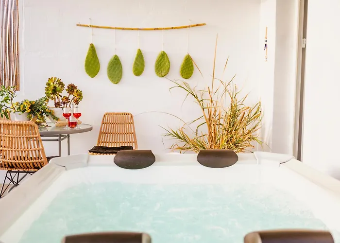 Sunlight Ornos Suites, Private Hot Tub *